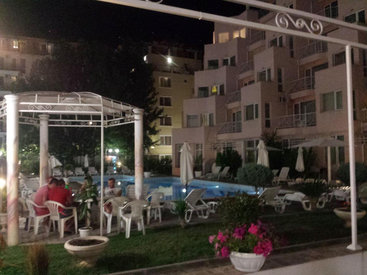 Vanilla Garden Apartments Σάνι Μπιτς Εξωτερικό φωτογραφία